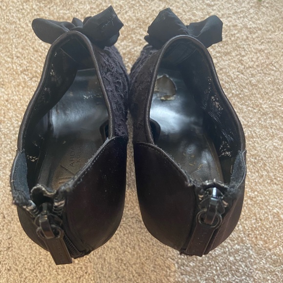 Kardashian Kollection Booties 7.5 - Picture 7 of 7